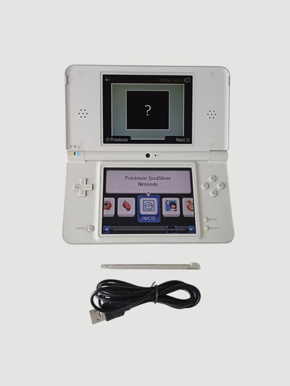 onsola nintendo dsi xl blanca liberada en micro sd 32 gb