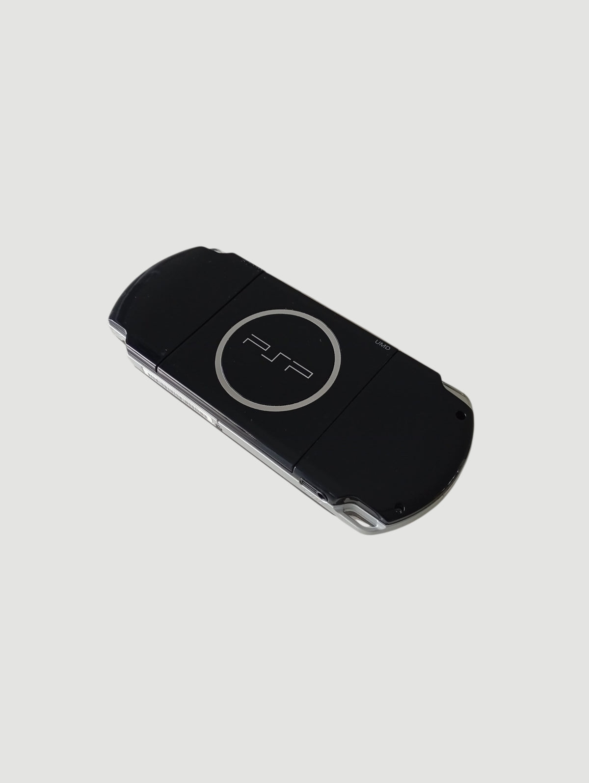 Consola psp 3000 negra liberada en micro sd 32 gb
