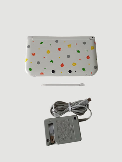 Consola nintendo 3ds old xL edicion especial animal crossing liberada en micro sd 32 gb