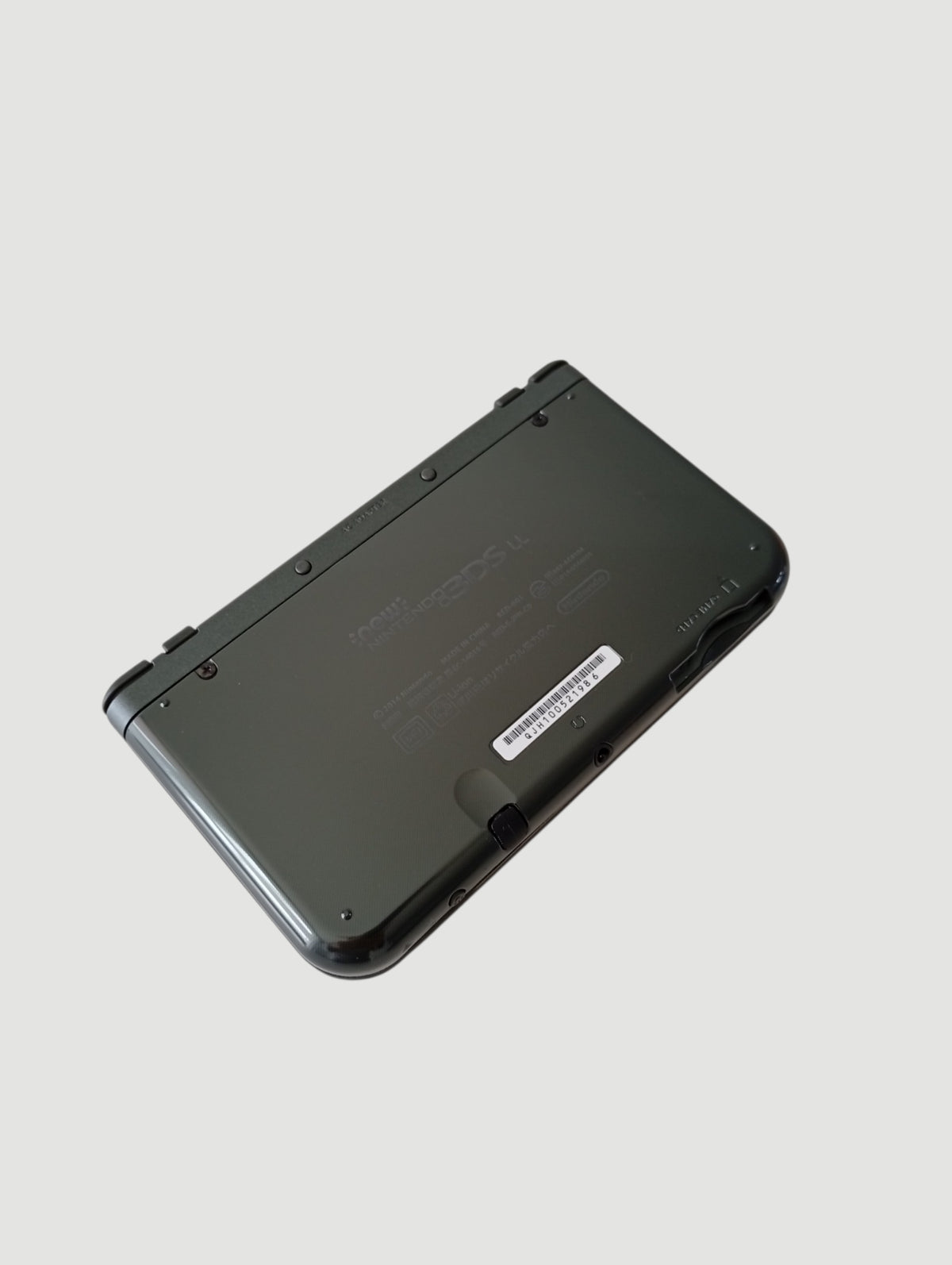 consola nintendo new 3ds xl metallic black en caja liberada en micro sd 32 gb