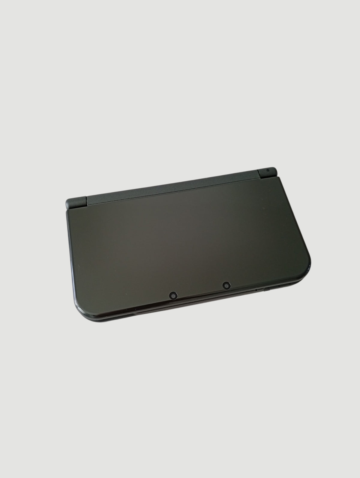 consola nintendo new 3ds xl metallic black en caja liberada en micro sd 32 gb