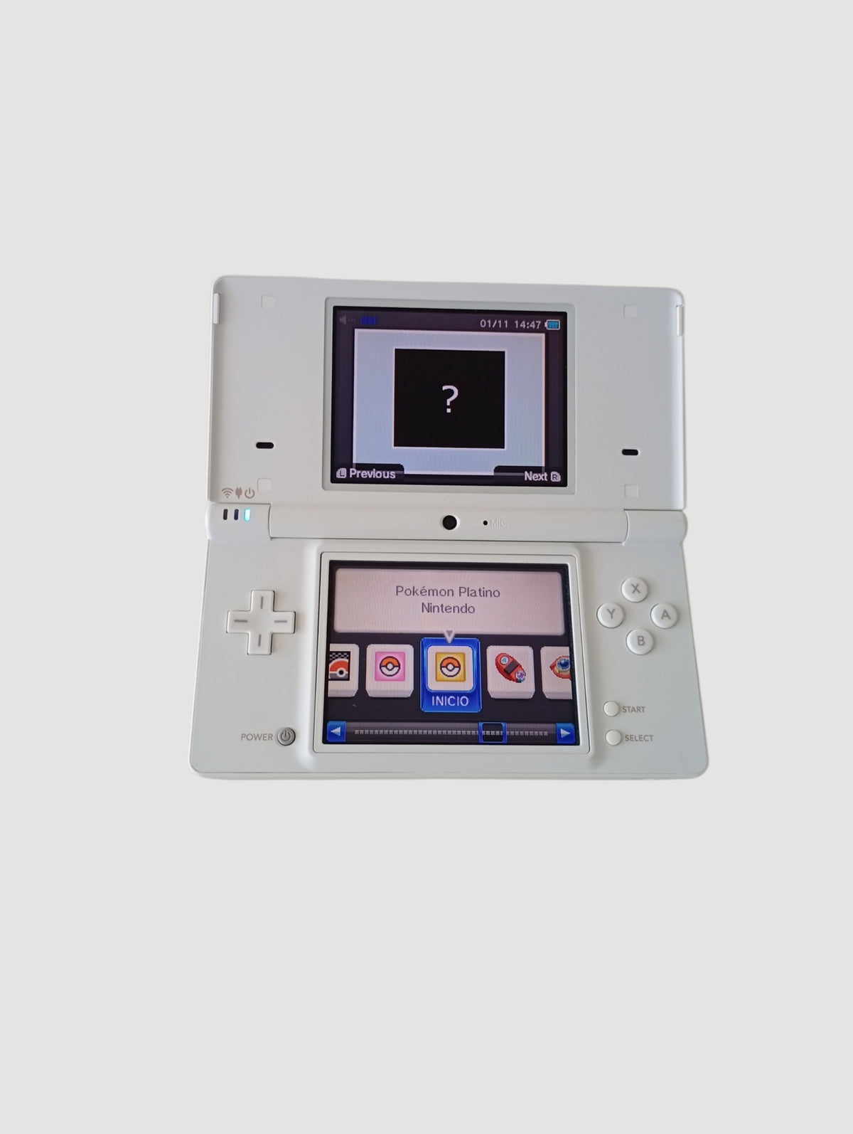 consola nintendo dsi blanca en caja liberada en micro sd 32 gb