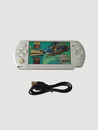 Consola psp 3000 blanca liberada en micro sd 32 gb