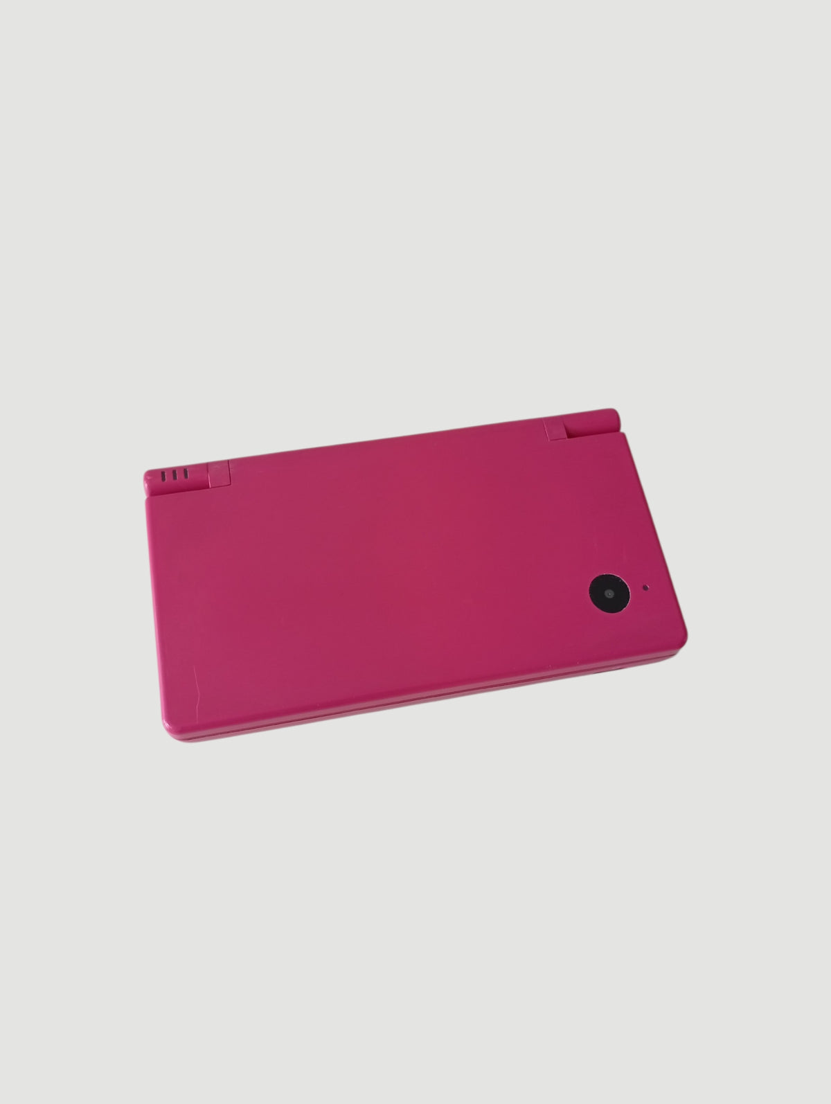 consola nintendo dsi fucsia liberada en micro sd 32 gb