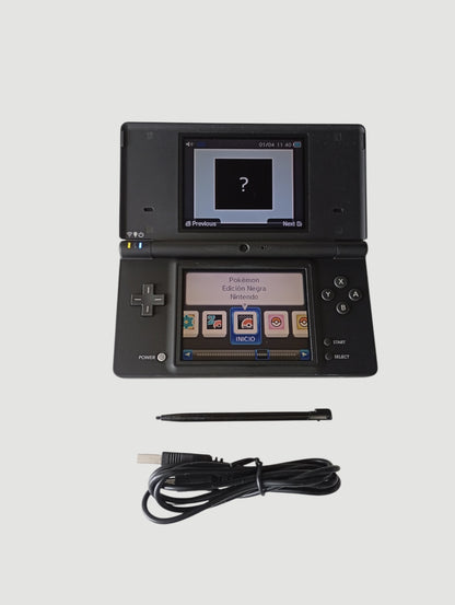 consola nintendo dsi negra libera en micro sd 32 gb